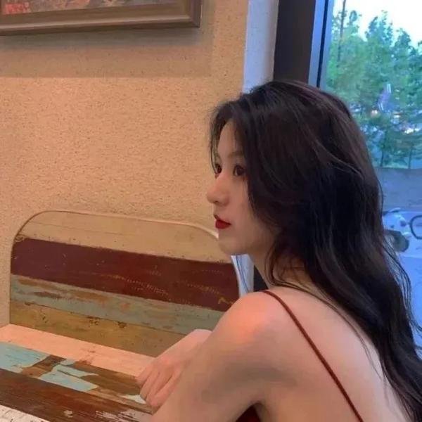 在那道门后